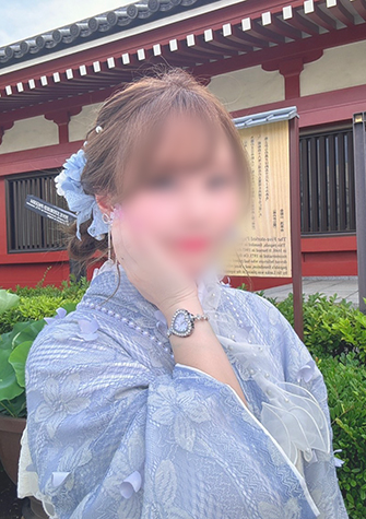 折井さき
