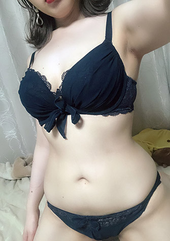 真島梓