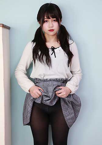 栗山ゆずな